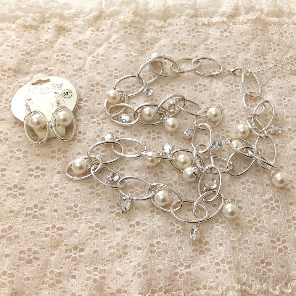 Vintage NEW True Handmade Pearl & Clear Glass Beads Silver Tone Necklace